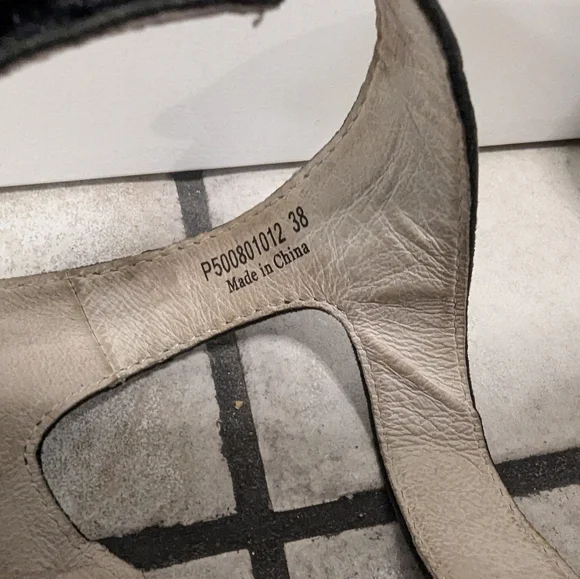 Fly London - Picture 3 of 4